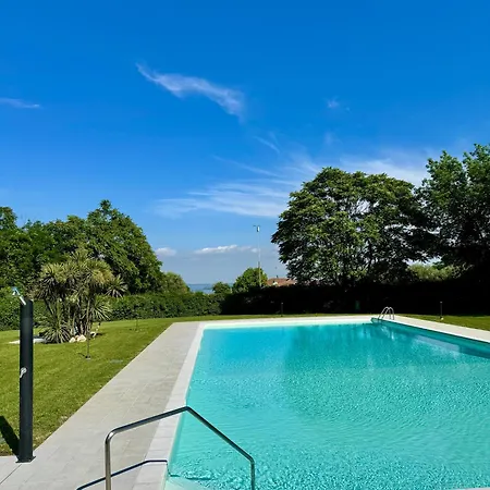 Amazing Lake View With Two Swimming Pools Near Beach Soiano Del Lago Exterior photo
