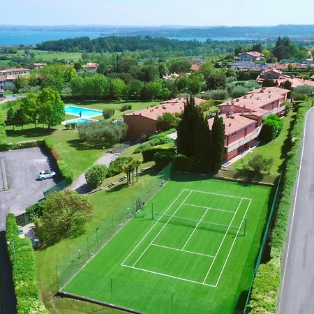Amazing Lake View With Two Swimming Pools Near Beach Soiano Del Lago Exterior photo