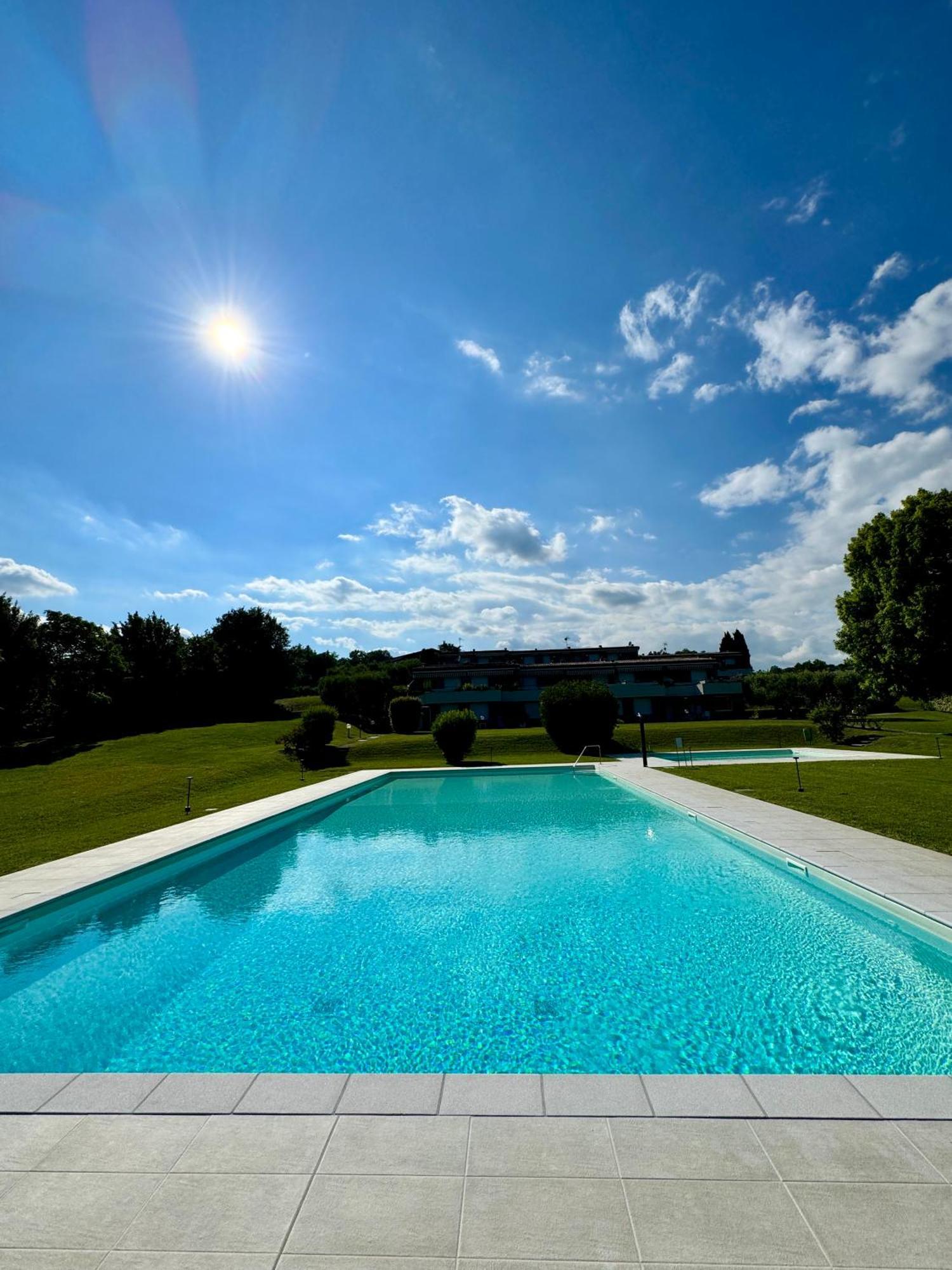 Amazing View With Two Swimming Pools Near *